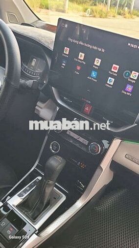 Toyota Veloz Cross Top 2022 Trắng Tự động 7 chỗ