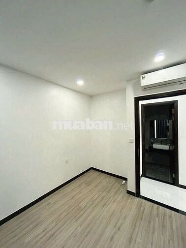 Cho thuê 1PN 1WC sẵn máy lanh, máy nước nóng C Sky View, 5,5 Triệu