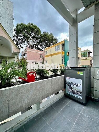 Duplex siêu xinh - máy giặt riêng - sát cầu Lê Văn Sỹ - Free xe