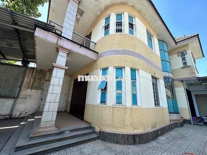 Cho thuê căn Góc Trục Chính Phú Hoà , 325m2 1 trệt 1 Lầu