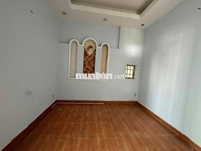 Cho thuê căn Góc Trục Chính Phú Hoà , 325m2 1 trệt 1 Lầu