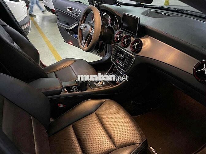 Mercedes-Benz GLA 45 AMG 4MATIC 2016 Nâu