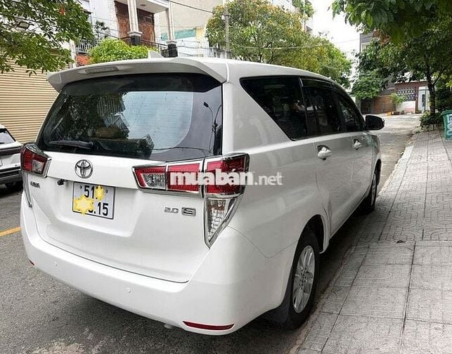 Toyota INNOVA E 2019 số sàn Zin xe gia đình dùng