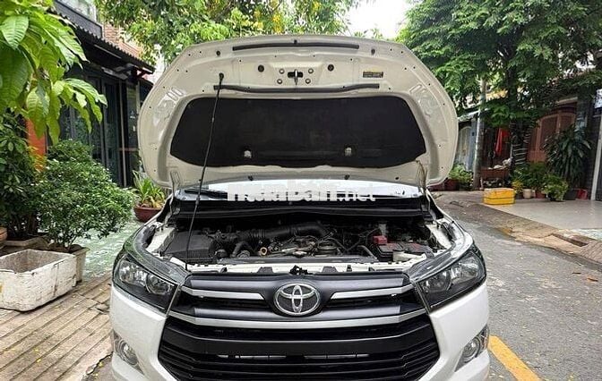 Toyota INNOVA E 2019 số sàn Zin xe gia đình dùng