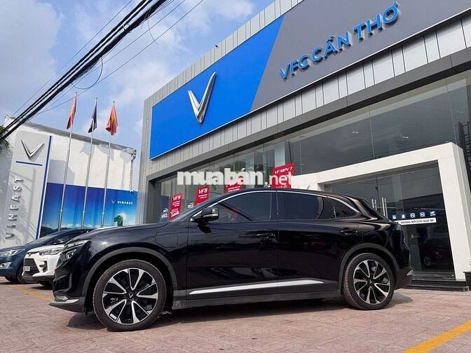 VinFast VF8 Plus 2023 Đen 56.937 km