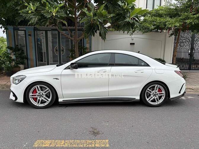 Mercedes-Benz CLA45 AMG 4MATIC 2015 Trắng ngọc tra