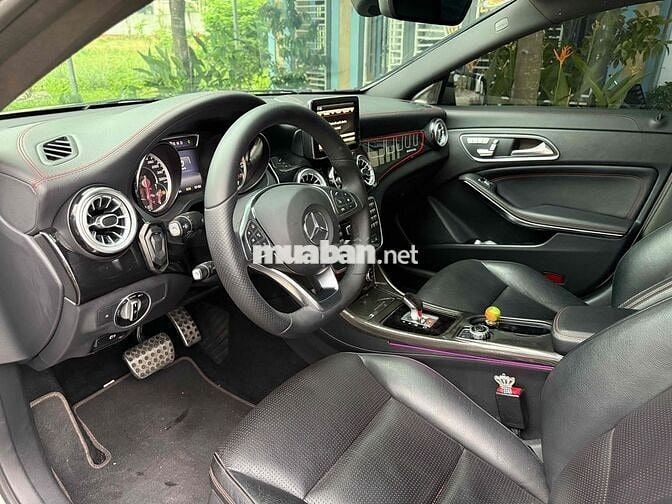 Mercedes-Benz CLA45 AMG 4MATIC 2015 Trắng ngọc tra