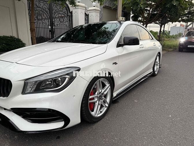 Mercedes-Benz CLA45 AMG 4MATIC 2015 Trắng ngọc tra