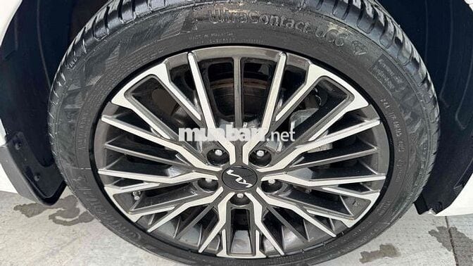 KIA K3 Premium 2.0 AT 2024 Trắng 9.700km