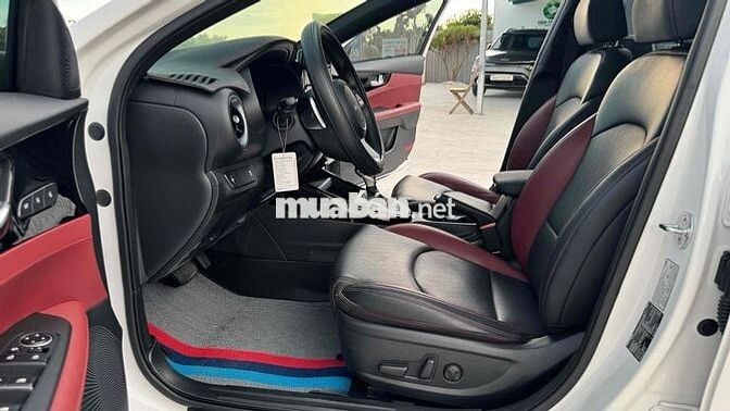 KIA K3 Premium 2.0 AT 2024 Trắng 9.700km