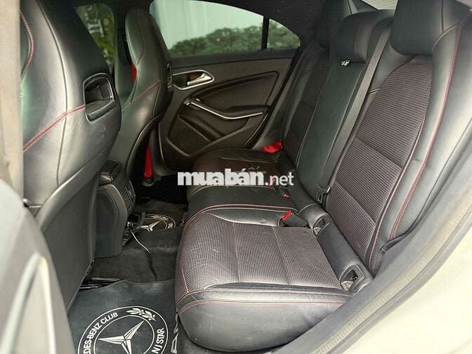 Mercedes-Benz CLA45 AMG 4MATIC 2015 Trắng ngọc tra