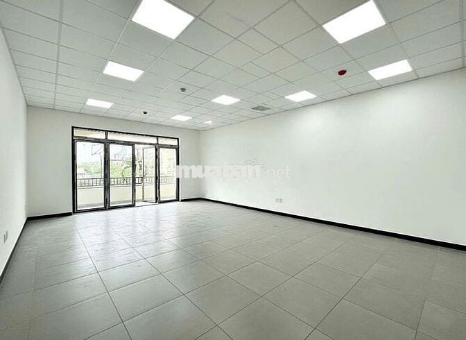 NHÀ ĐẸP ỐP KÍNH - 90B Yên Thế,TB- DT 5x22, hầm 3 lầu