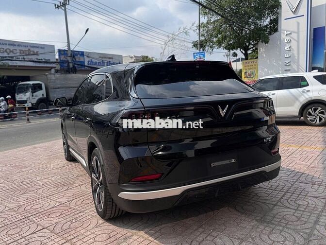 VinFast VF8 Plus 2023 Đen 56.937 km