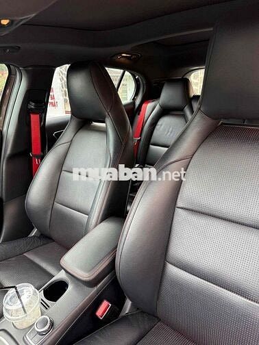 Mercedes-Benz GLA 45 AMG 4MATIC 2016 Nâu