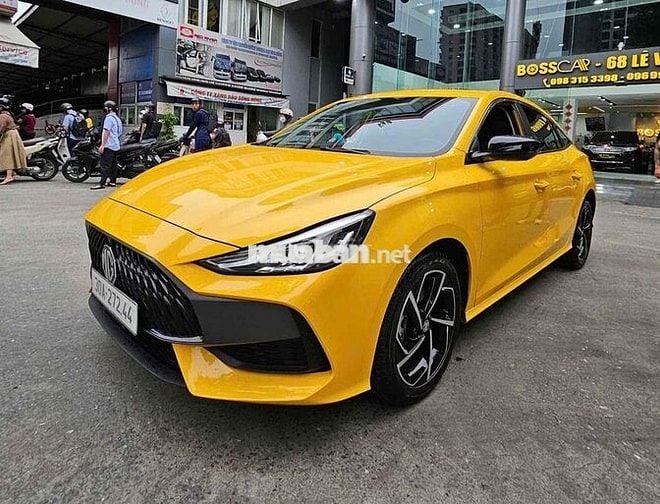 MG MG5 Luxury 2023 Vàng 3 vạn km