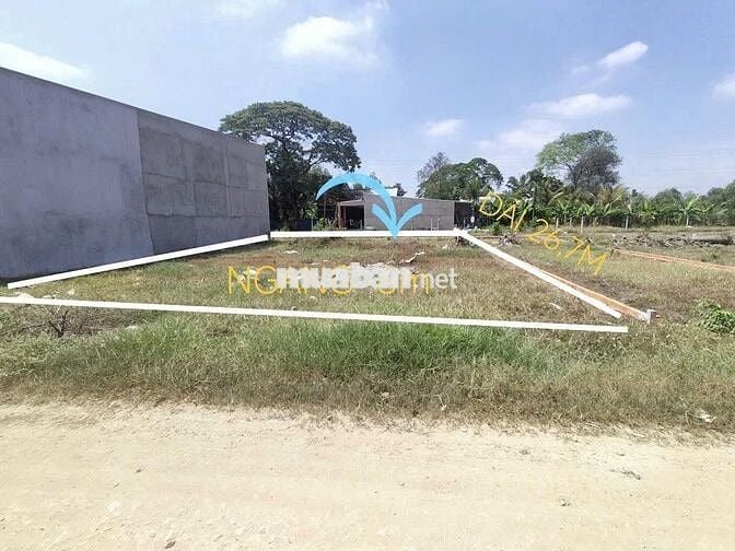 Chủ gửi bán gấp lô đất 160m2(6x26,7)giá 700tr ở đường Bàu Mây, SHR 