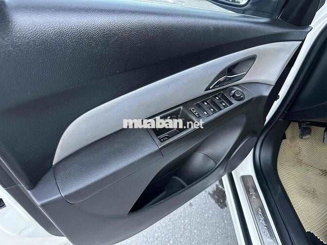 Chevrolet Cruze 2016 Số sàn Trắng