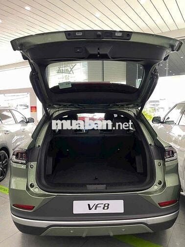 VinFast VF8 Plus - Trả trước từ 100Tr nhận xe ngay