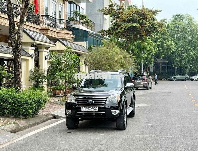 Ford Everest 2.5L AT 2012 Đen Tự động Xăng