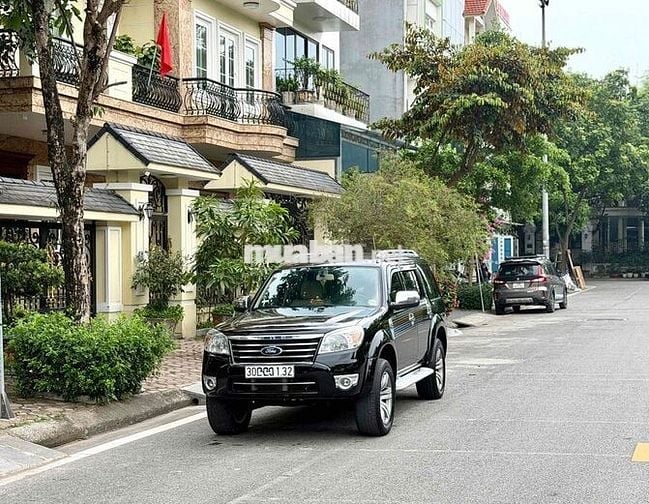 Ford Everest 2.5L AT 2012 Đen Tự động Xăng