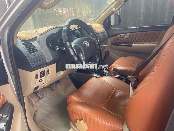 Toyota Fortuner 2016 Dầu Bạc