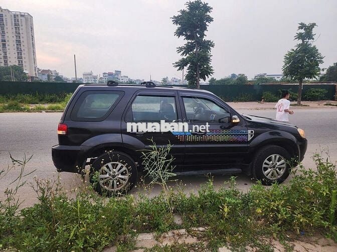 Ford Escape XLS 2010 Xăng Đen 2.3L