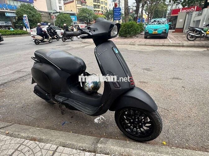 Piaggio Vespa Sprint Đen