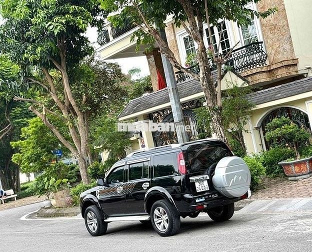 Ford Everest 2.5L AT 2012 Đen Tự động Xăng