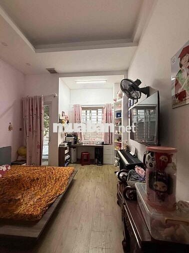 Hoà Bình / Thoại Ngọc Hầu 65m2(4x16), 3F, Giá 6.9 tỷ