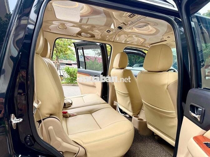 Ford Everest 2.5L AT 2012 Đen Tự động Xăng