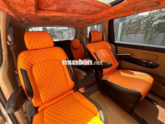 KIA Sedona 2017 Bản full Dầu Trắng
