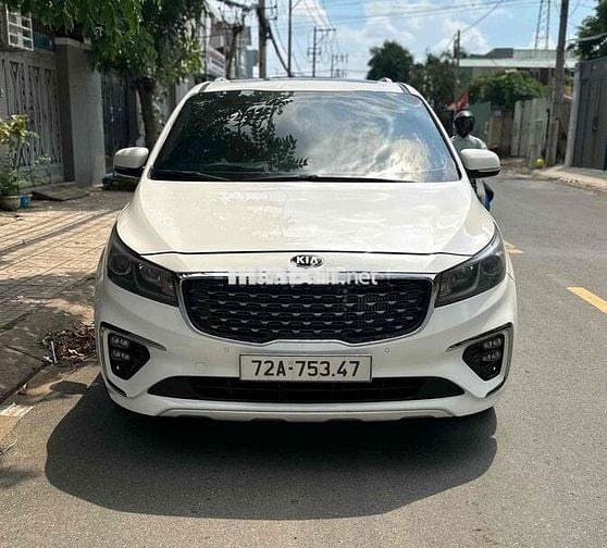KIA Sedona 2017 Bản full Dầu Trắng