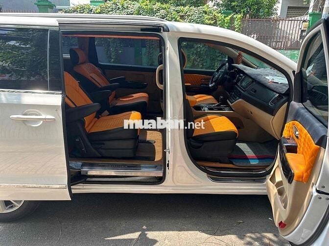 KIA Sedona 2017 Bản full Dầu Trắng