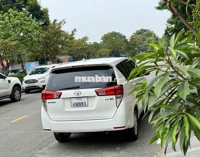 Toyota Innova 2.0E MT 2020 Trắng Số sàn