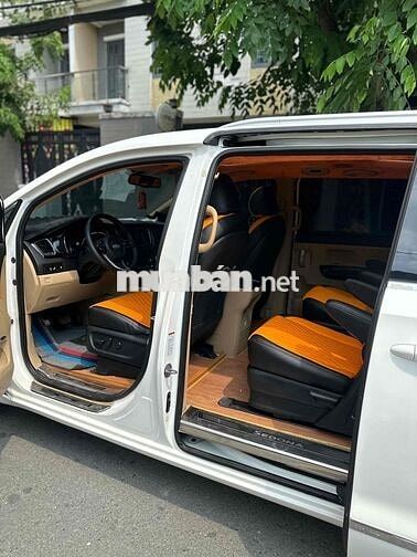 KIA Sedona 2017 Bản full Dầu Trắng