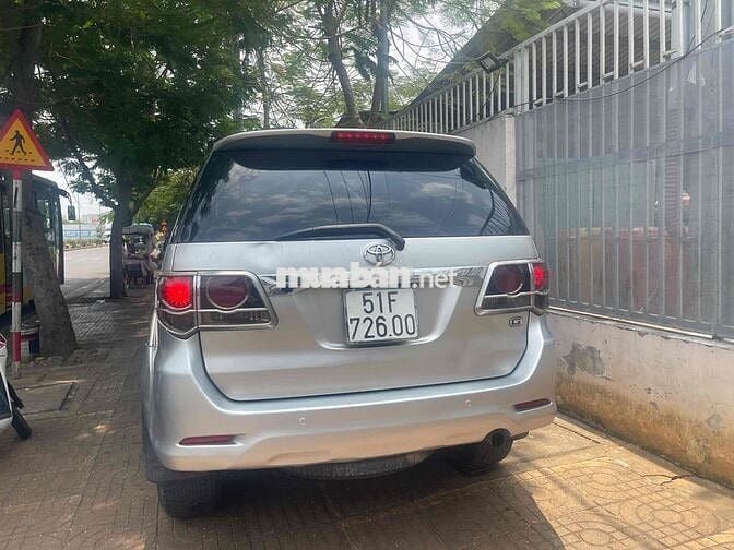 Toyota Fortuner 2016 Dầu Bạc