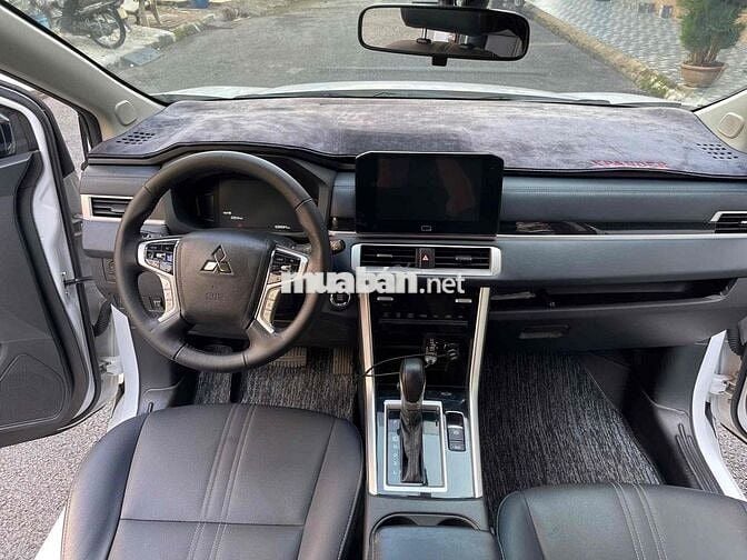 Mitsubishi Xpander Cross 2024 Trắng 30000 km
