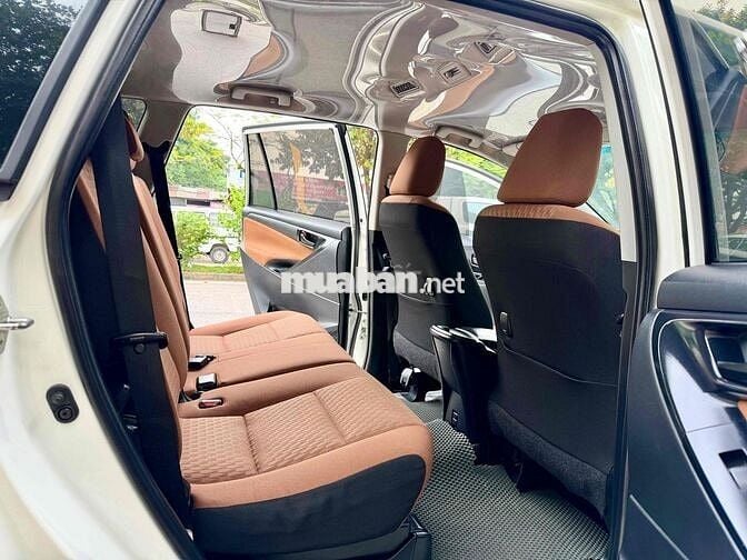 Toyota Innova 2.0E MT 2020 Trắng Số sàn