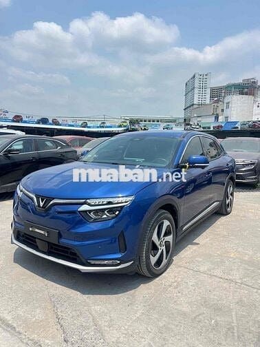 VinFast VF8 Eco Xanh 43.000km