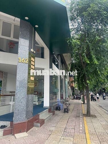 Cho Thuê Văn Phòng Quận 5 Mặt Tiền Trần Hưng Đạo (100-800m2)