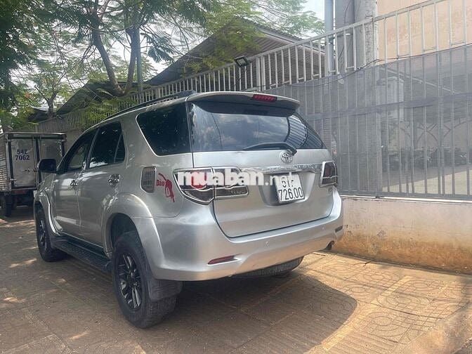 Toyota Fortuner 2016 Dầu Bạc
