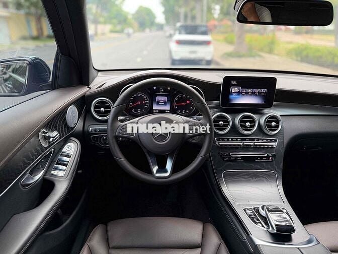 Mercedes-Benz GLC 300 4 Matic 2017