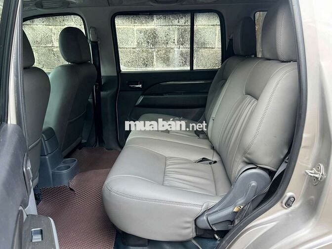 Ford Everest 2024 Tự động Dầu Vàng cát