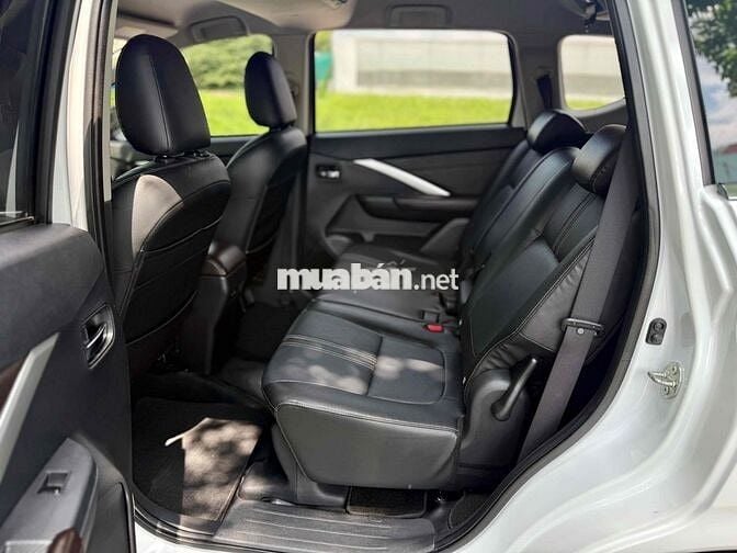 Mitsubishi Xpander Premium 2023 Trắng 50.000 km