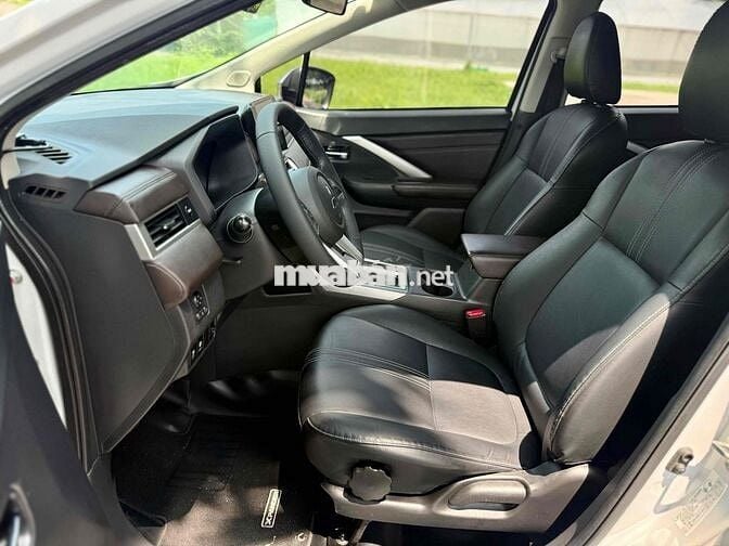 Mitsubishi Xpander Premium 2023 Trắng 50.000 km