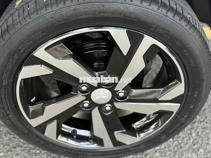Mitsubishi Xpander Premium 2023 Trắng 50.000 km
