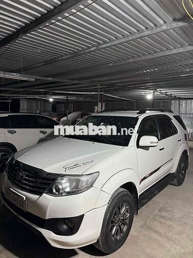 Toyota Fortuner TRD 2015 Xăng Trắng 92.000 km