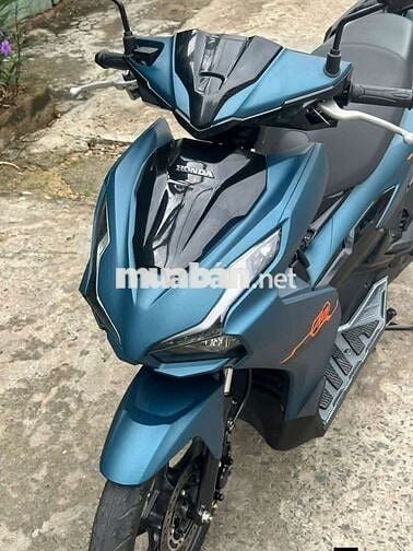 Honda Air Blade 125 2024 Xanh đen 8000 km
