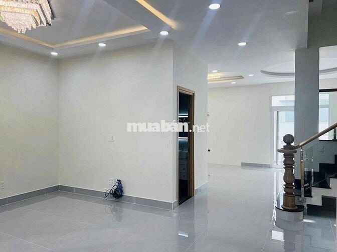 Biệt Thự 2 Lầu 4PN Full Nội Thất