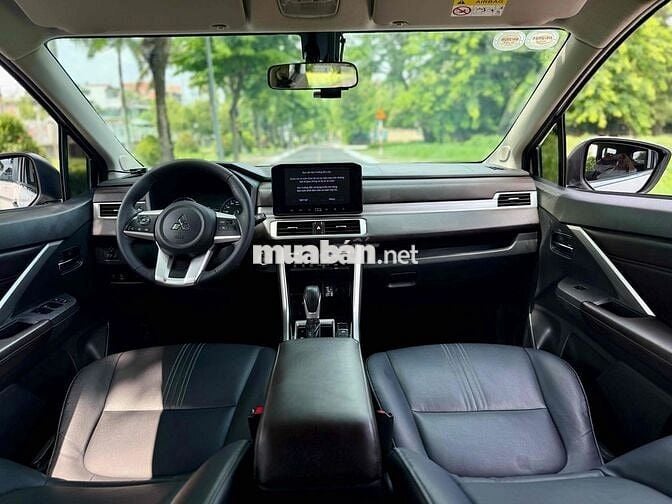 Mitsubishi Xpander Premium 2023 Trắng 50.000 km